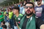 eng vs ind world cup 2019, england vs india 2019 world cup, india vs england match pakistani cricket fan sings jana gana mana video goes viral, 2019 world cup