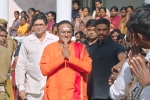 Balakrishna movie review, NTR Mahanayakudu review, ntr mahanayakudu movie review rating story cast and crew, Telugu people
