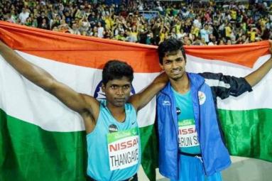 Rio Paralympics: M. Thangavelu Clinches Gold, Varun Bhati Bronze in High Jump Rio Paralympics: M. Thangavelu Clinches Gold, Varun Bhati Bronze in High Jump