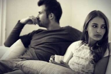 5 Alarming Signs Your Marriage Is Falling Apart 5 Alarming Signs Your Marriage Is Falling Apart