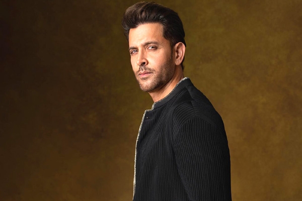 Hrithik Roshan allocates 60 days for War 2