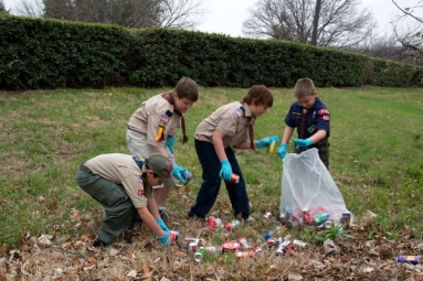 #Trashtag Challenge: This New Social Media Challenge Urges People Clean Littered Places #Trashtag Challenge: This New Social Media Challenge Urges People Clean Littered Places